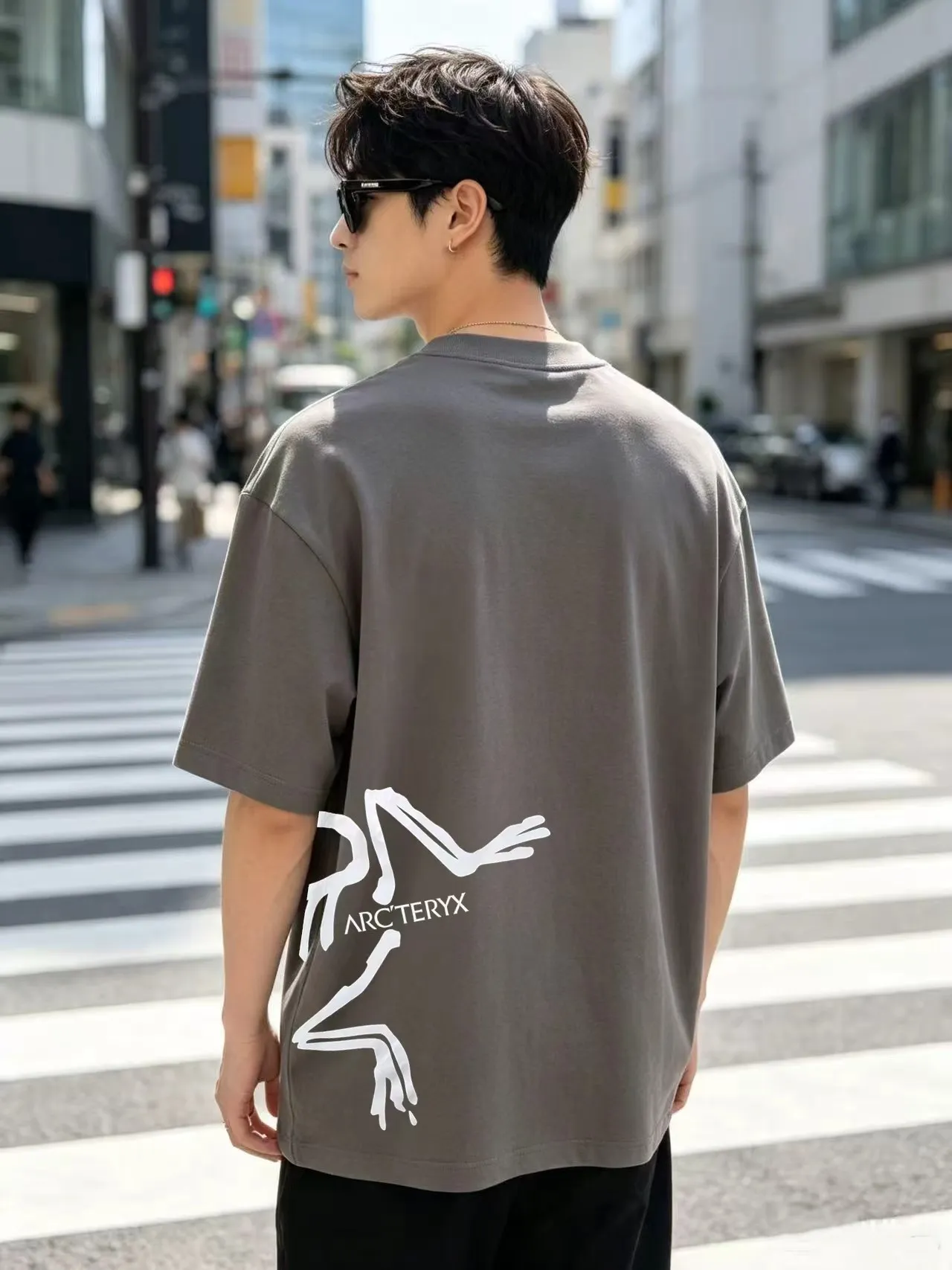 Arc’ter/ + New Arrival ， ， ， ， T Same Style。 :Black White Blue Gray Size:S（90-130 ） M（125-140 ） L（135-160 ） XL（160-180 ） XXL（180 ）